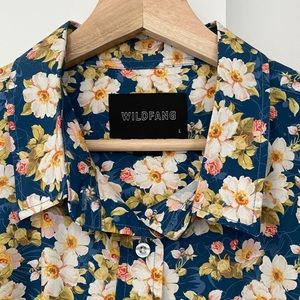 Wildfang button down | blue w/ floral pattern | Lg